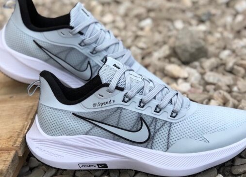 Runner Nike sneakers