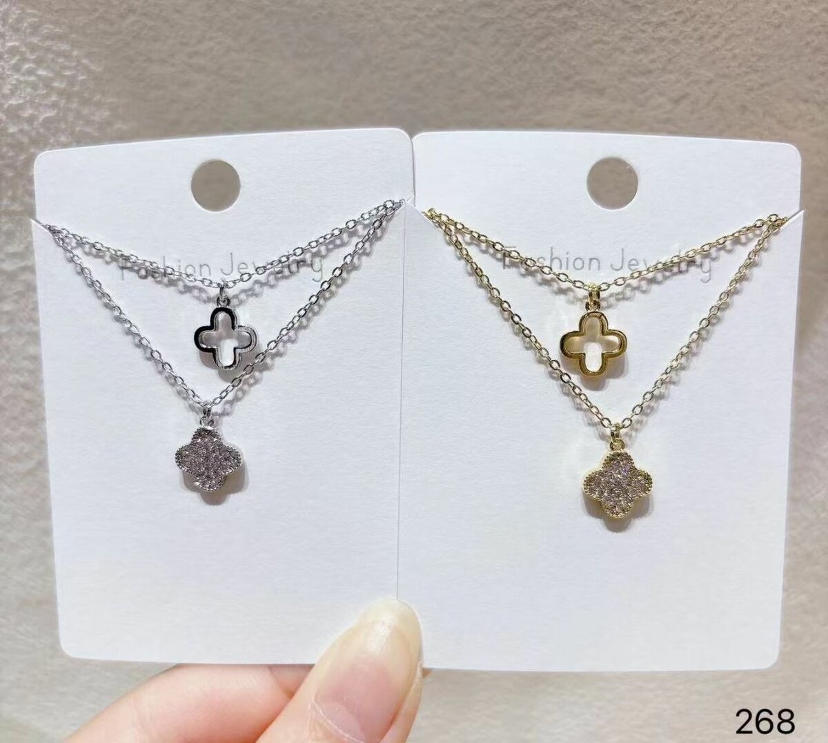 Elegant Pendant Necklaces Set