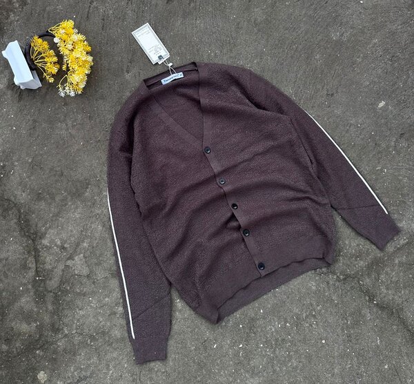 Cardigan en laine marron