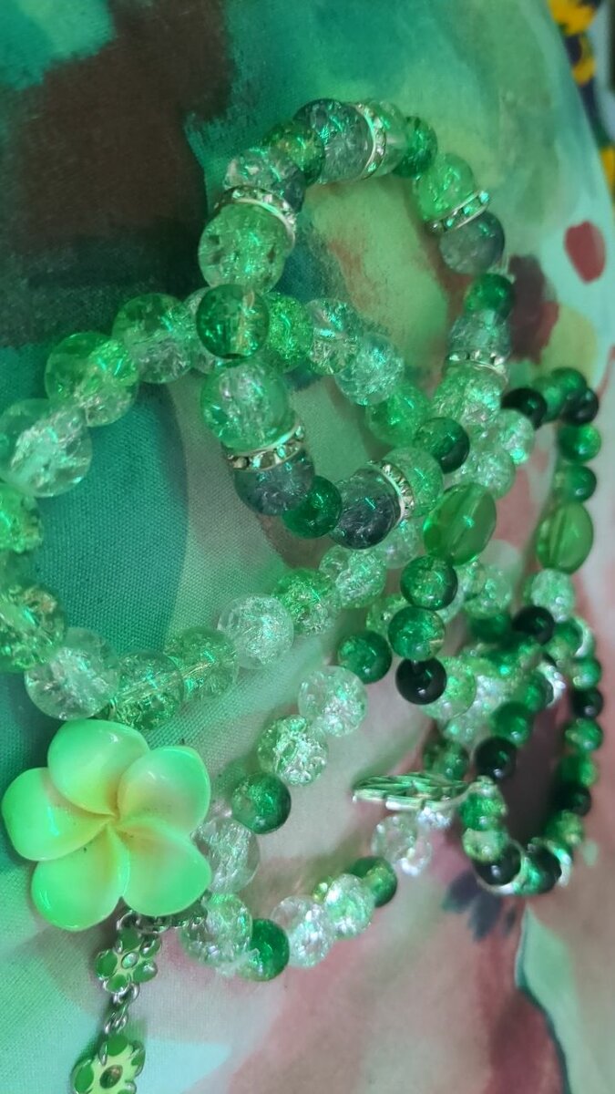 Green Crystal Beaded bracelet