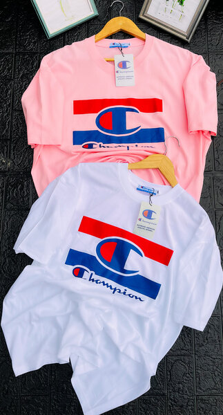 T-shirts graphiques tendance