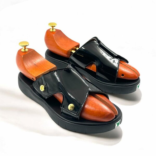 LOUIS VUITTON SLIPPERS