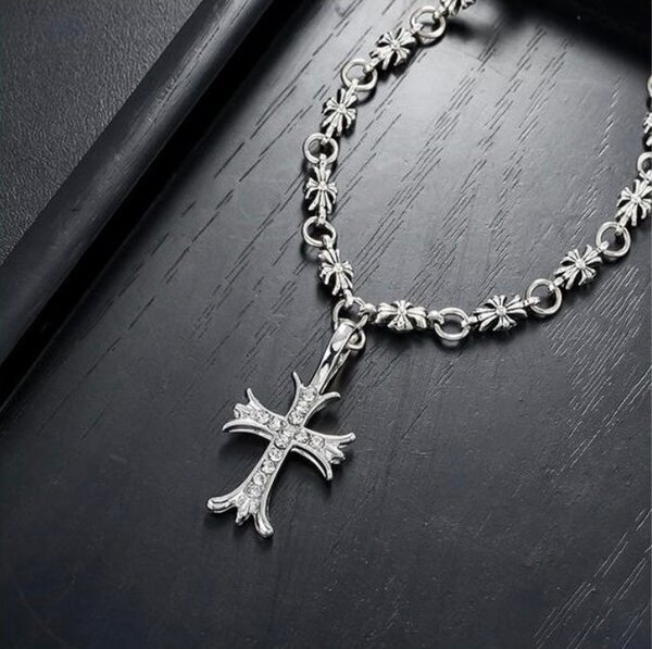Collier croix chrome heart