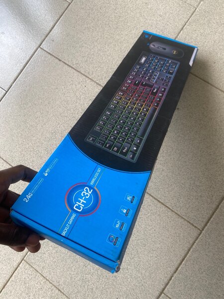 Clavier sans fil avec souris