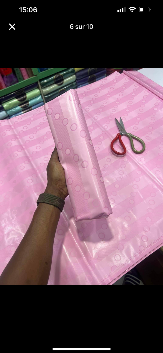 Tissu en bazin décoratif