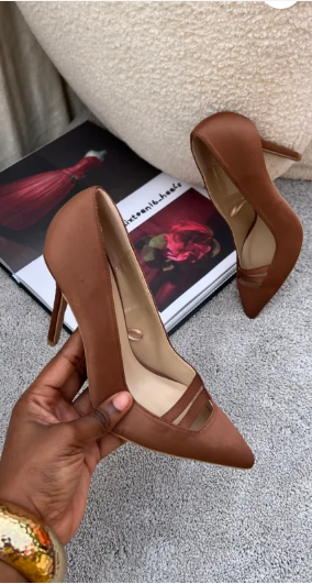 Darlene brown court shoes