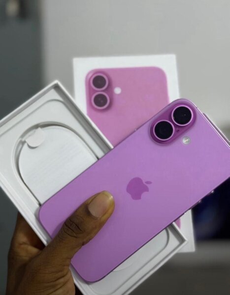 iPhone violet élégance