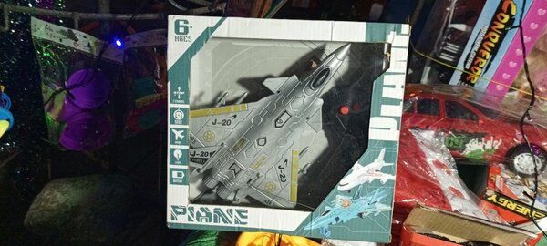 Avion Jouet Modèle J-20