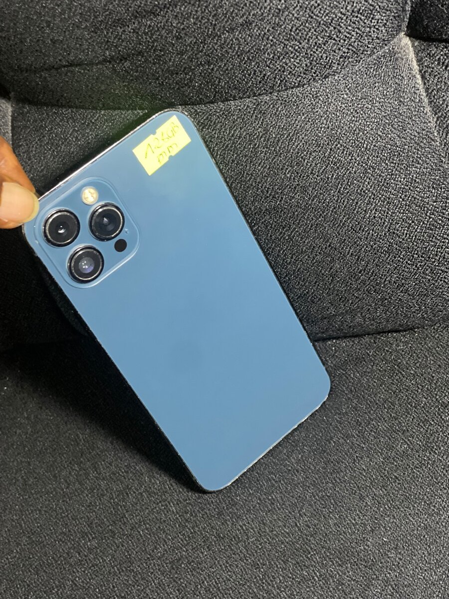 iPhone 12 Pro Max Bleu