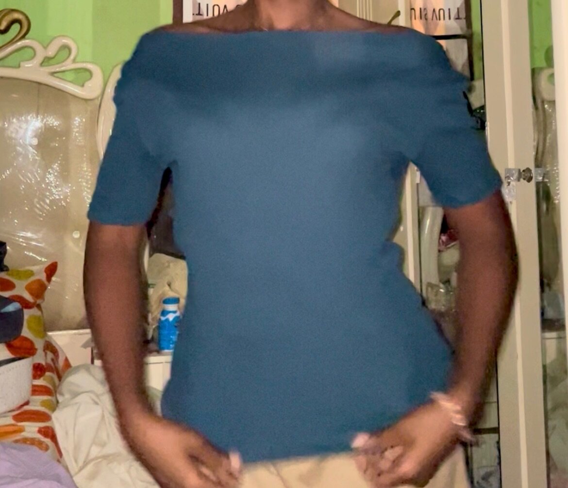 Top femme épaules dénudées