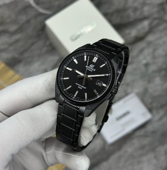 часы черные