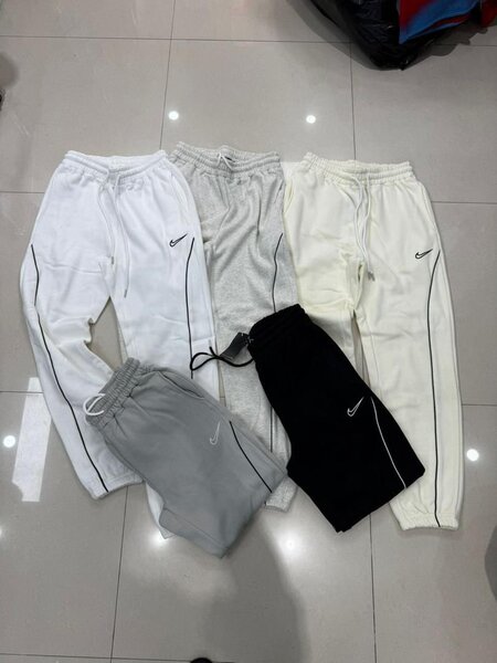 Lot de joggings pour hommes