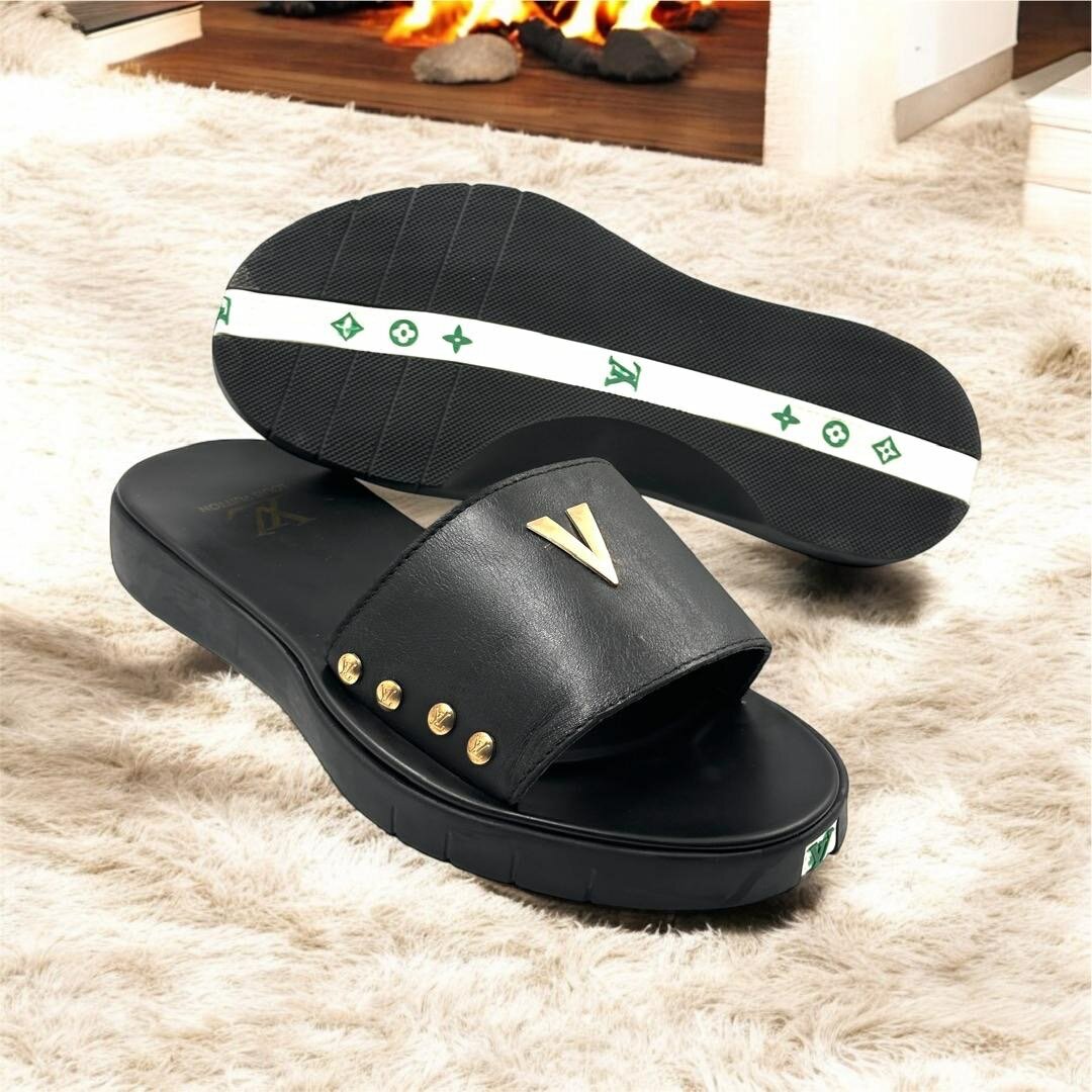 LOUIS VUITTON SLIPPERS