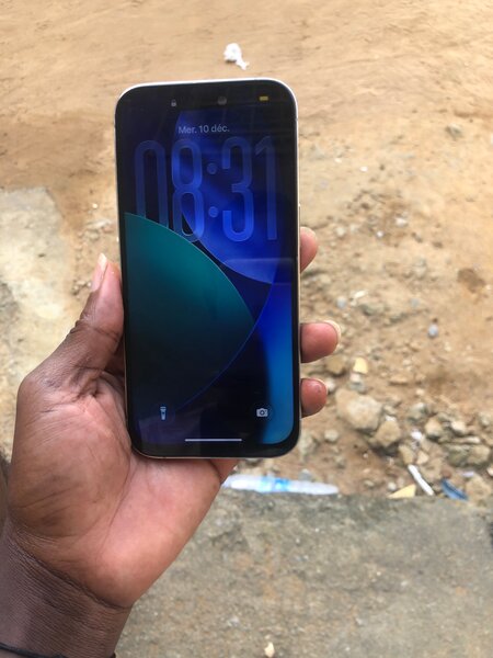 Smartphone moderne blanc