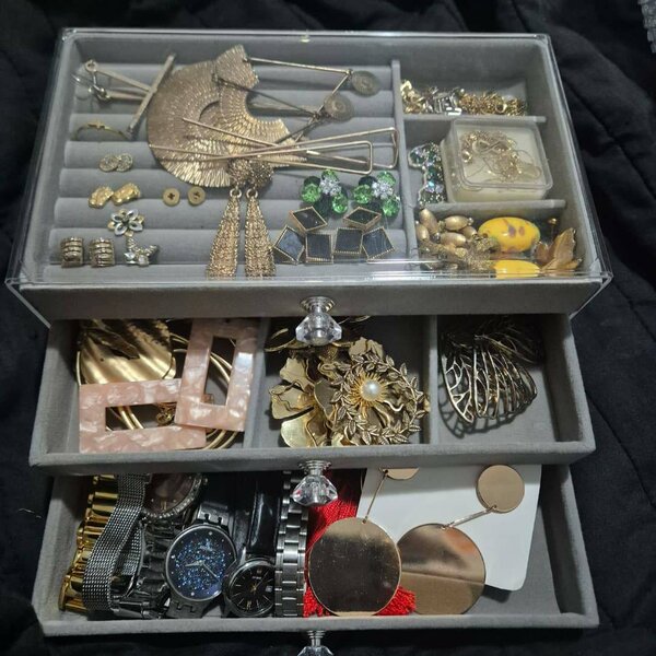 Boîte à bijoux élégante en velours