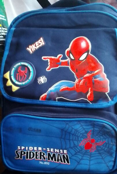 Sac au dos bleu spiderman