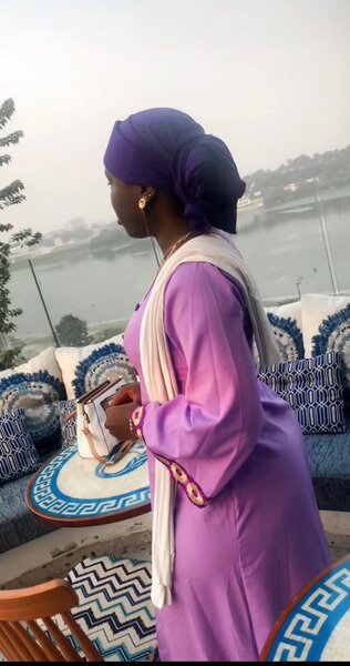 Robe longue violette élégante