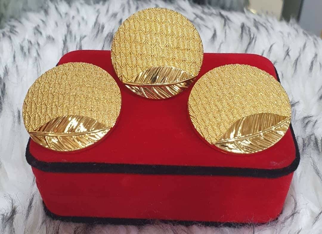 Boucles d'oreilles et bracelets