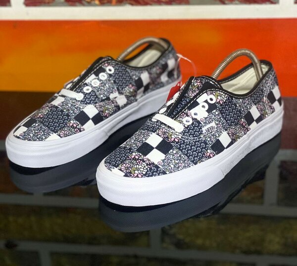 Vans authentic