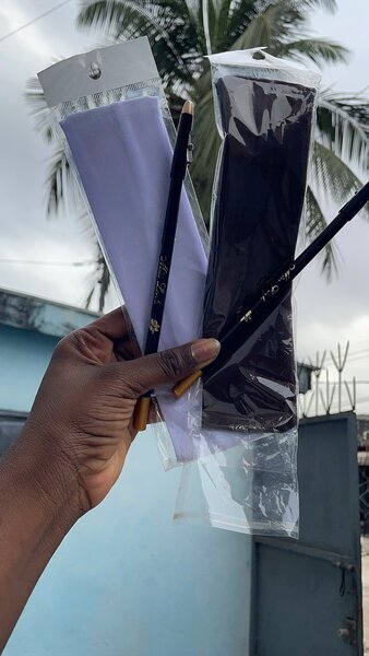 1 bandeau + 1 crayon à lèvres