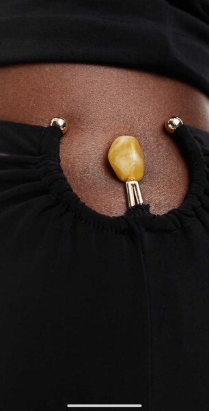 Pantalon évasé noir élégant