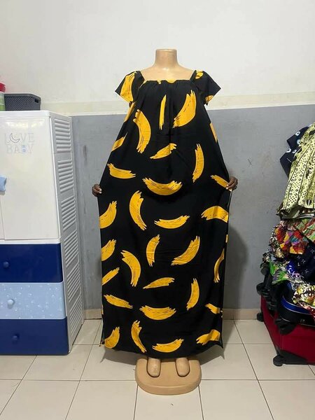 Robe disponible a 8000fr