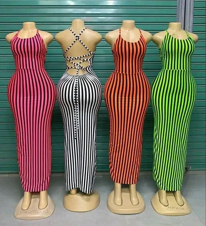 Robe longue rayée élégante