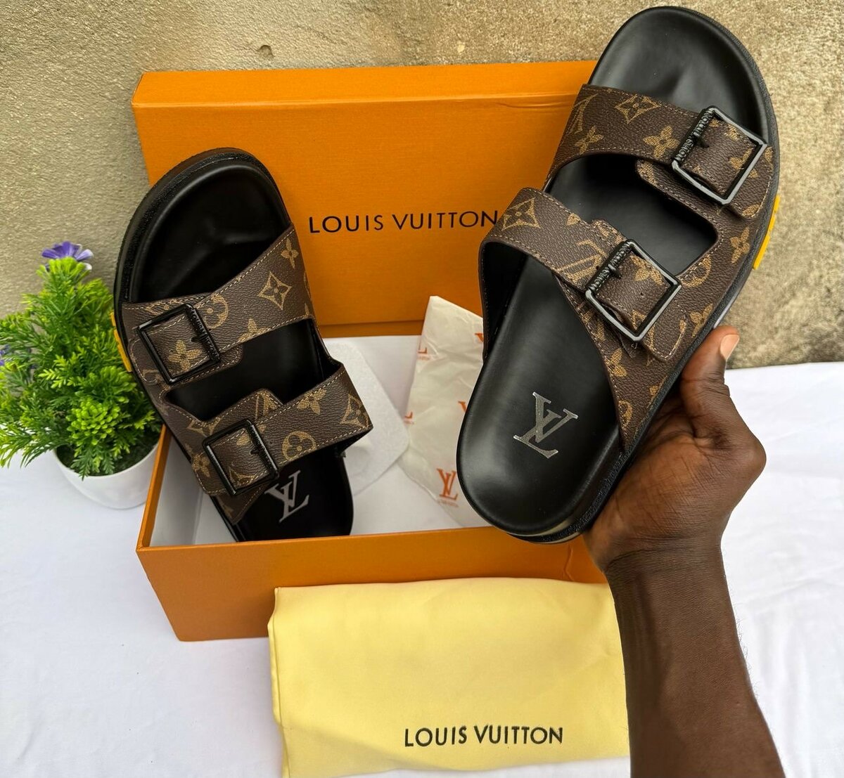 Sandales Louis Vuitton