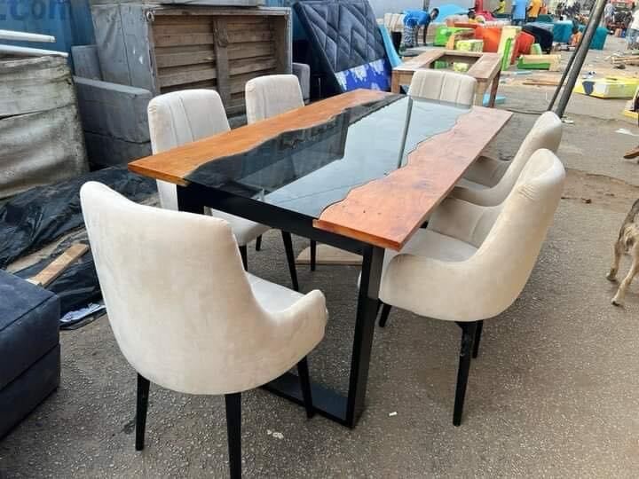 Table de salle à manger moderne