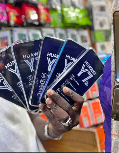Huawei Y7 Pro 2019 Smartphone