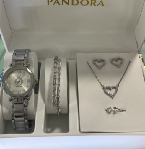 Зергер буюмдардын топтому