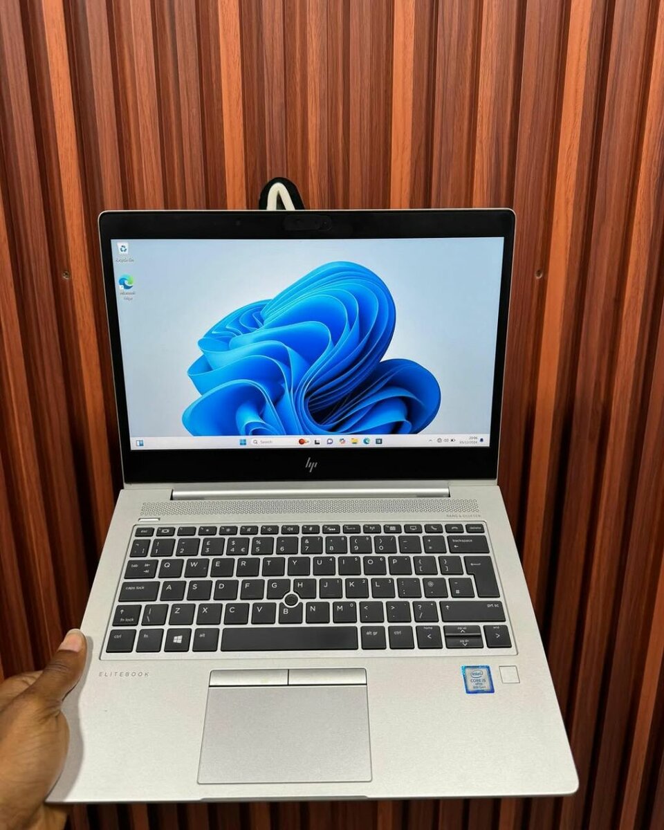 HP ELITEBOOK 840 G6 Intel️ core i5