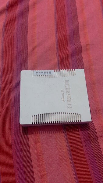 Routeur 5 ports compact