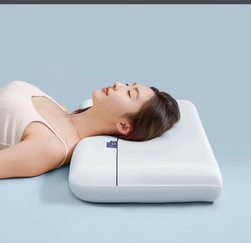 Protective neck pillow