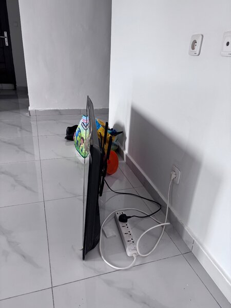 TV LED SPJ 43 pouces Android