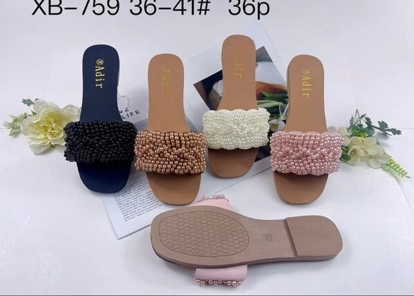 Sandales élégantes perlées