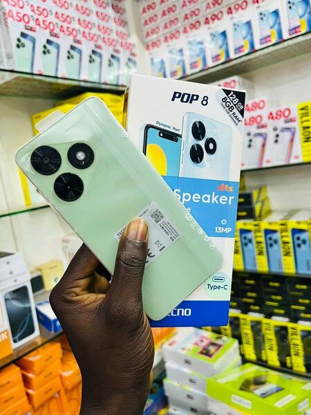 Smartphone Tecno Pop 8 6.6''