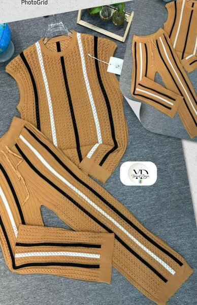 Costume tricot rayé élégant