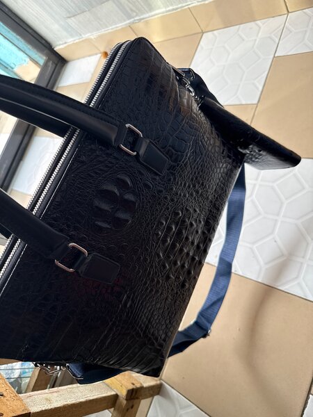 Sacoche en cuir crocodile