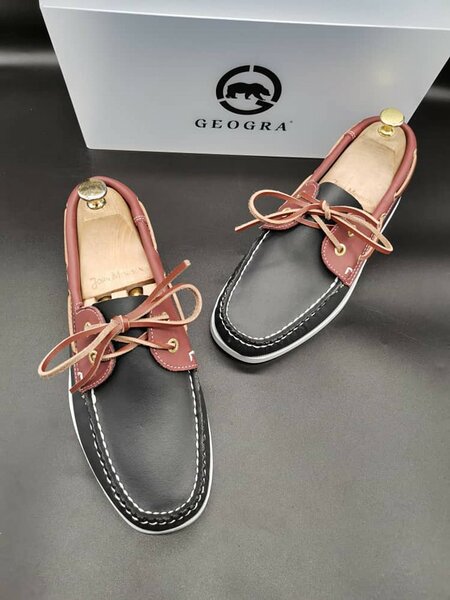 Chaussures bicolores