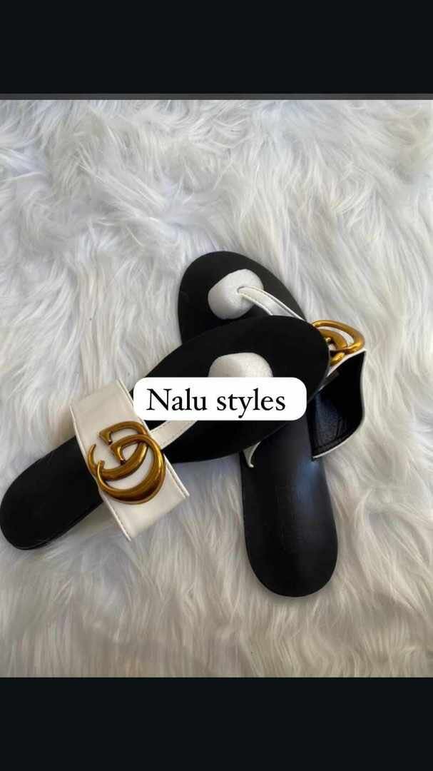 Gucci slippers