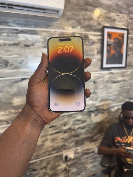 iPhone 14 Pro Max 1tb eSIM unlocked