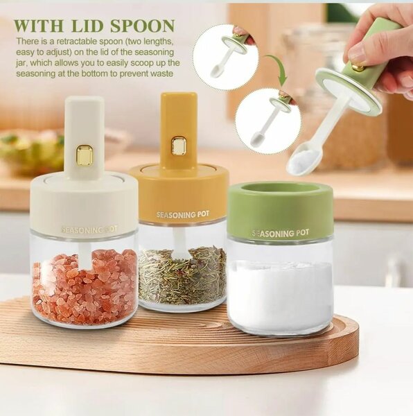 Boite à épices avec cuillères rétractable intégré