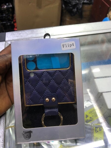 SAMSUNG FLIP 4 COVER