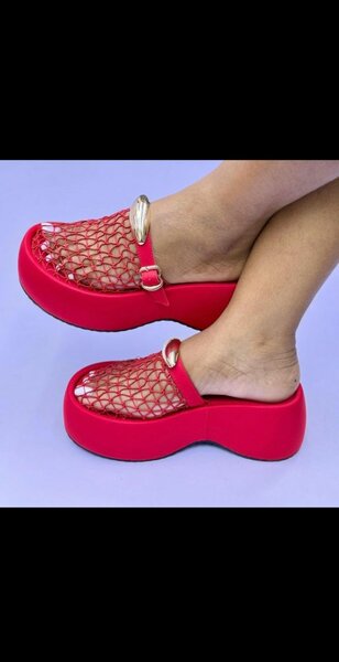 Sandales à plateforme tendance