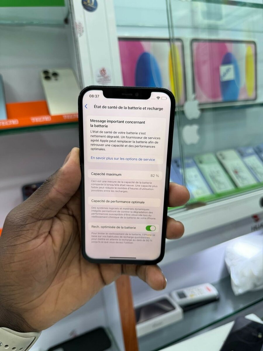 iPhone 12 64G sans id