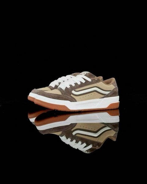 VANS HILANE 2025