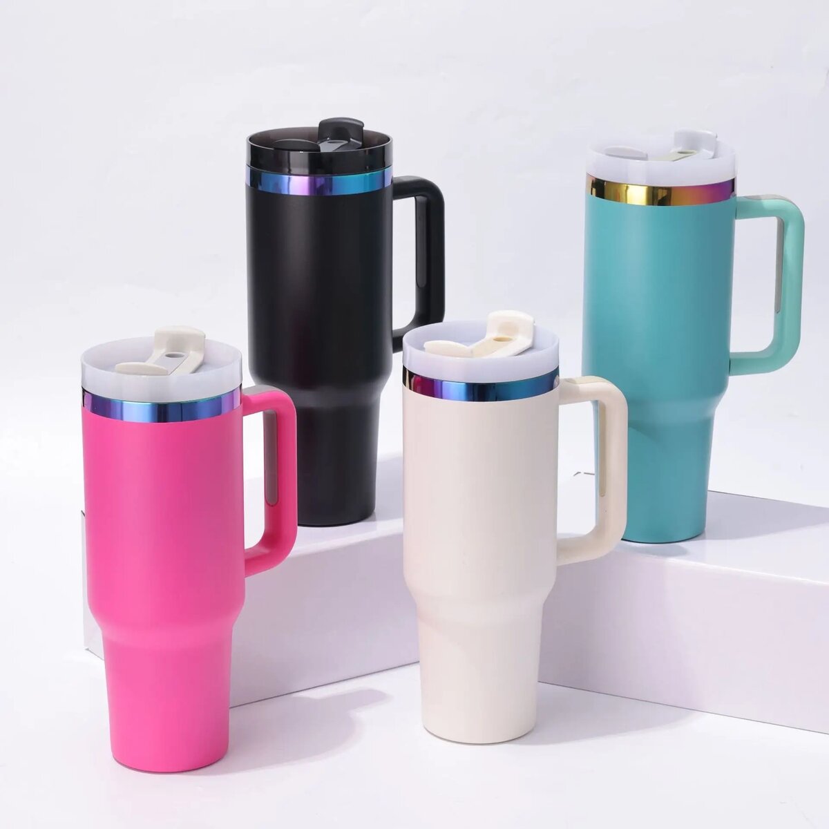 Vacuum Tumbler with straw