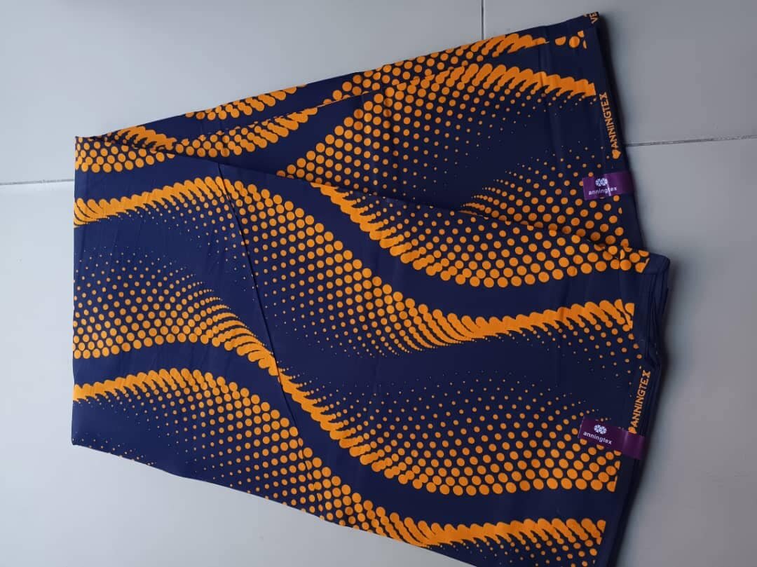 Fabric with a  print of 6 meters 