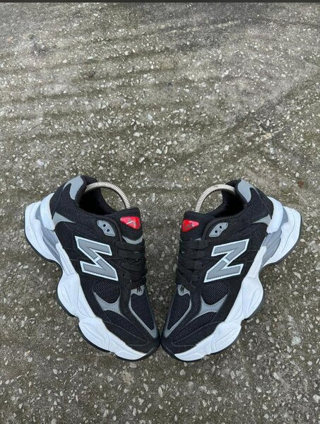 Chaussures NB POINTURE 38 a 45